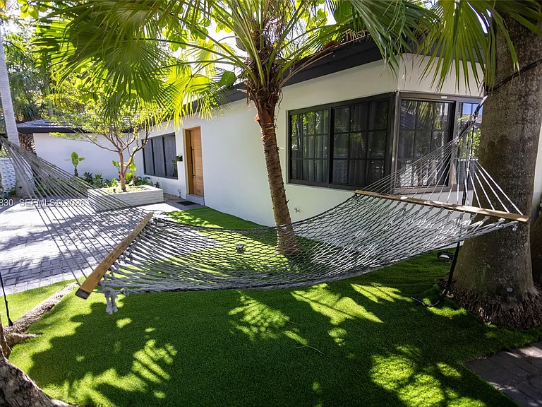 2500 Bayview Dr — Photo 86