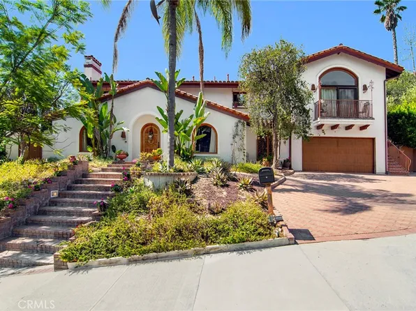 18690 Pasadero Dr, Tarzana, CA 91356