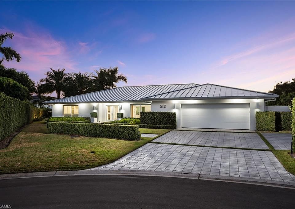 1st image of 512 Neapolitan LN