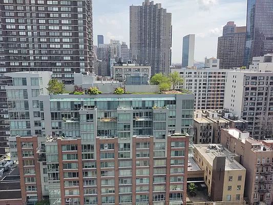3rd image of 300 E 33rd St APT 16F