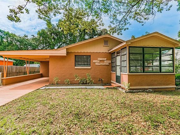 2nd image of 2713 Bel Aire Cir