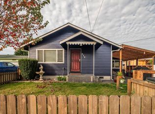 610 Park Ave, Lakeside, OR 97449