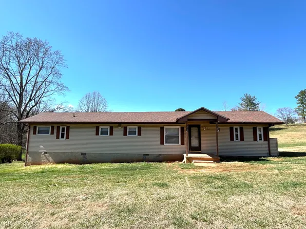 712 Farmer Ln, Vinton, VA 24179