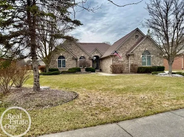 54941 Danielle St, New Baltimore, MI 48047