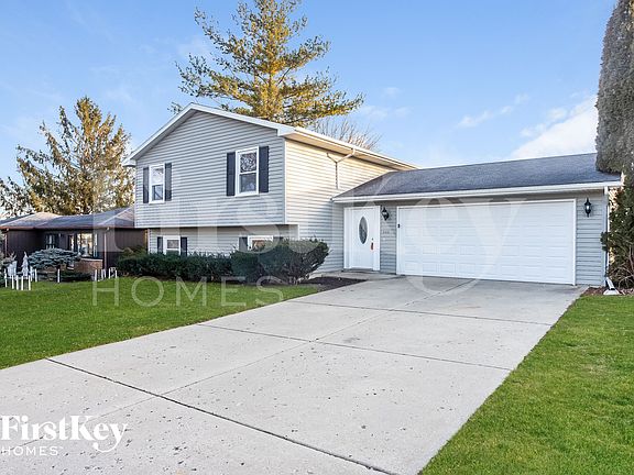 2nd image of 565 Franklin Dr