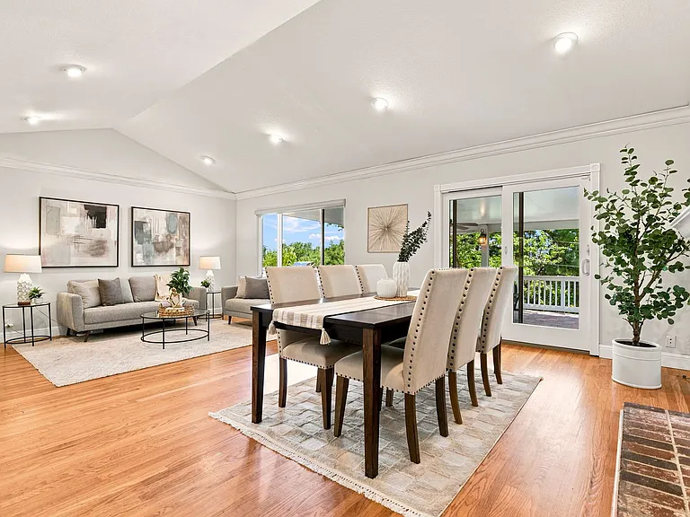 930 Sousa Dr — Photo 42