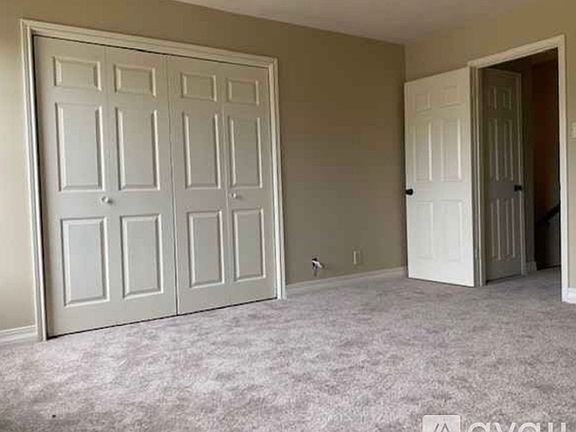 3rd image of 111 Westchase Dr
