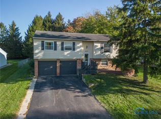 247 Mallard Rd, Perrysburg, OH 43551