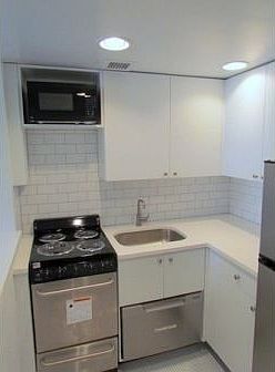 5th image of 85 E 10th St APT 5M