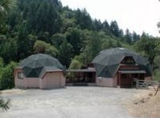 1555 Jumpoff Joe Creek Rd, Grants Pass, OR 97526