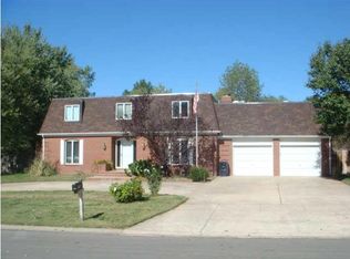 720 Meadow Rd, El Dorado, KS 67042