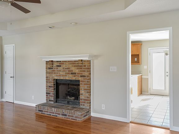 4th image of 1875 Murfield Ct