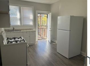 652 S 37th St APT 11, Louisville, KY 40211