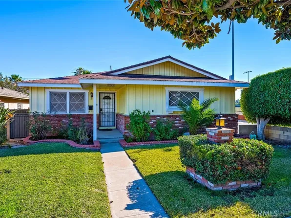 3026 Elm Ave, Long Beach, CA 90807