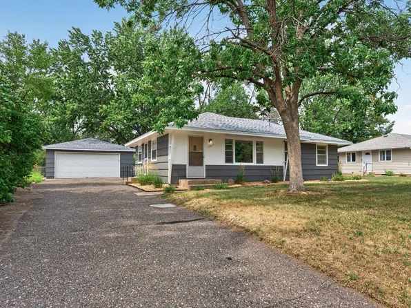 11672 N Heights Dr NW, Coon Rapids, MN 55433