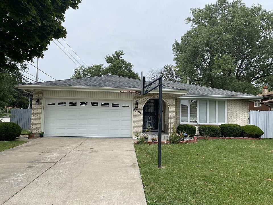 1st image of 6340 W 93rd Pl