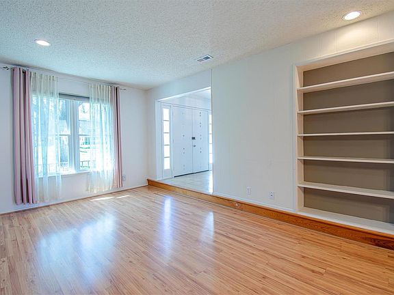 5th image of 13444 Forestlac Dr
