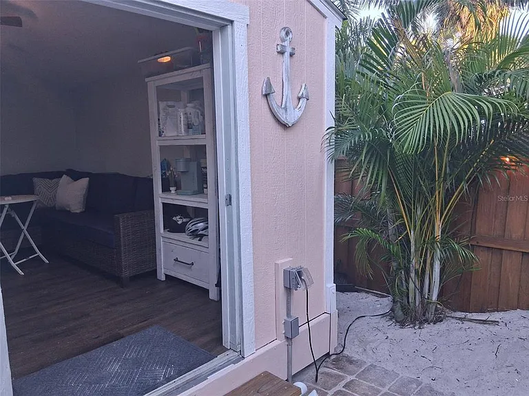 216 Berry St — Photo 62