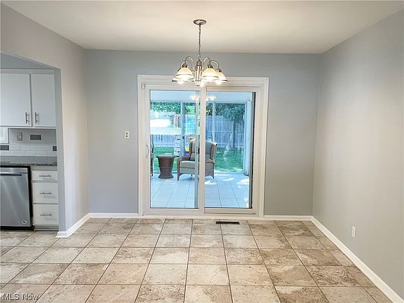 5th image of 1811 Edenhall Dr