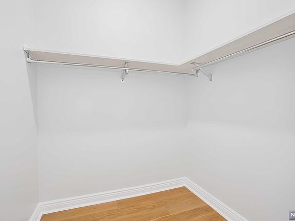 2nd image of 3 Somerset Ln Unit 606