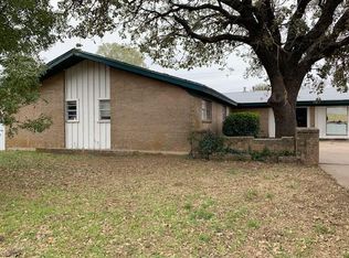 1407 Simms Ave, Cisco, TX 76437