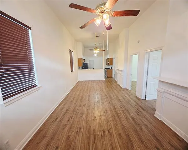 3 bed, 2.0 bath, 1248 sqft, $2,200 — Photo 2