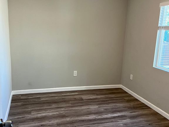 4th image of 206 54th St