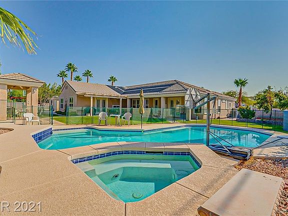 2nd image of 8990 W El Campo Grande Ave