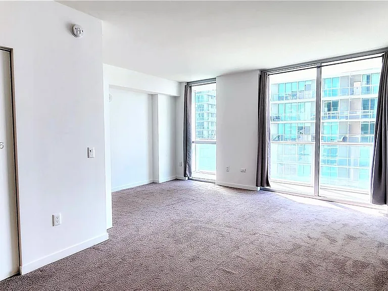 1100 S Miami Ave #1906 — Photo 29