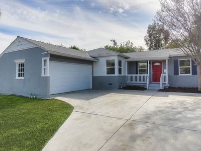 18350 Friar St, Reseda, CA, 91335