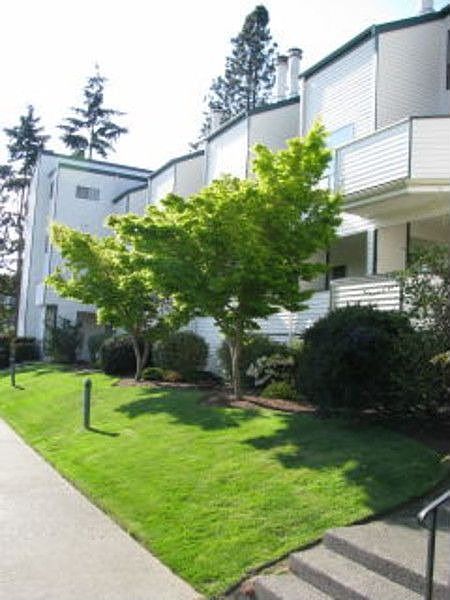 1st image of 21937 7th Ave S APT 218