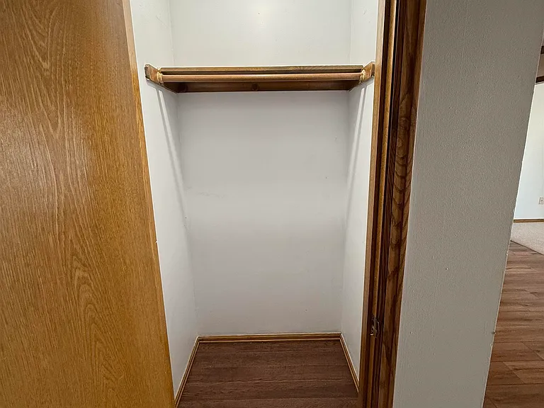 142 E Wood Ave — Photo 5