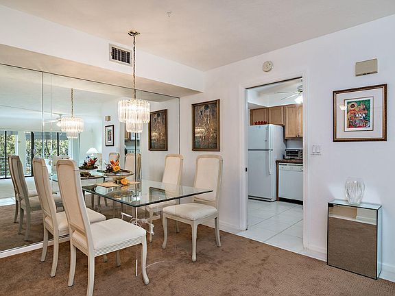5th image of 300 N A1a APT B203