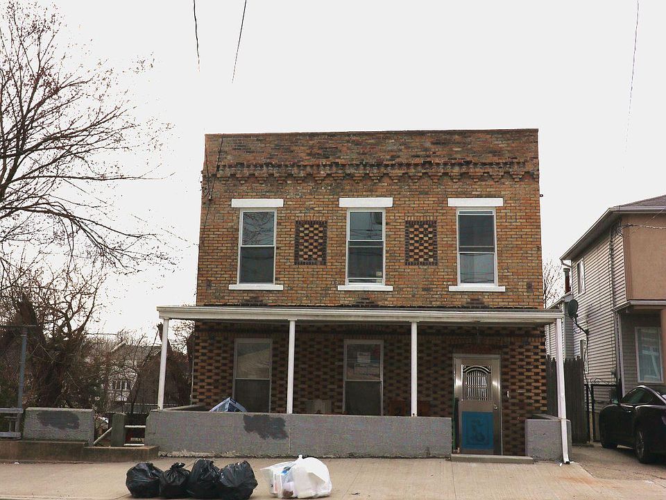 1st image of 340 Bradley Ave #1