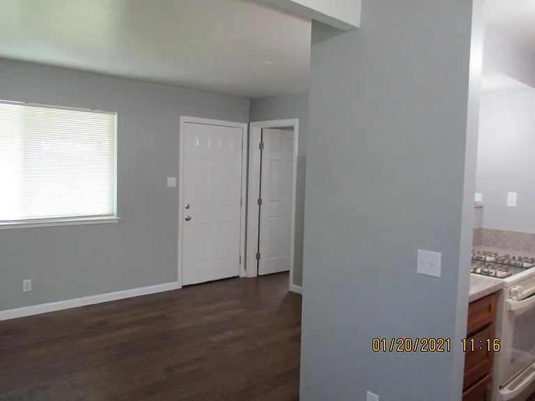 3233 W St — Photo 8