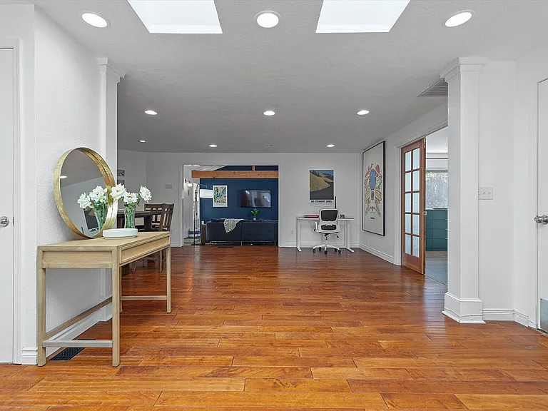 SW Oak Ct — Photo 5