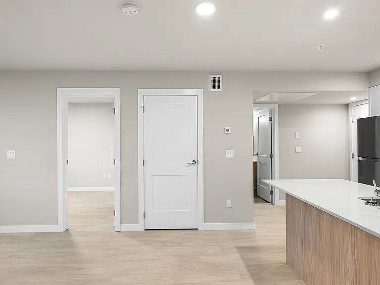1310 Saunders St — Photo 16