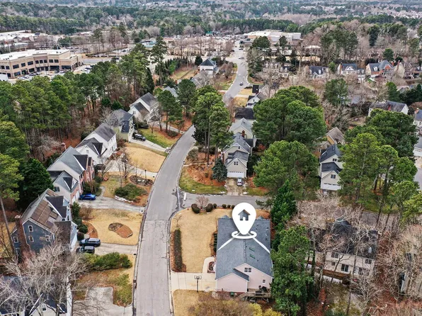 100 Ferncroft Ct, Cary, NC 27519