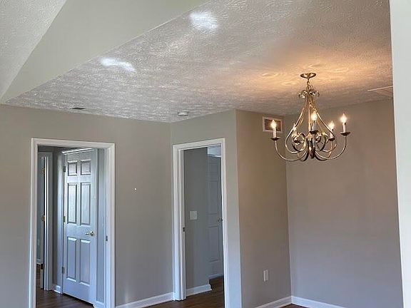 5th image of 5030 Woodridge Lake Blvd