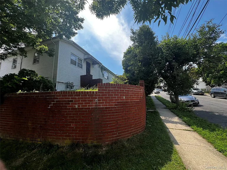 101 Sterling Ave #2 — Photo 1