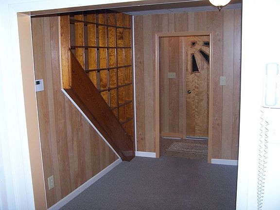 Enterance & Dining Room