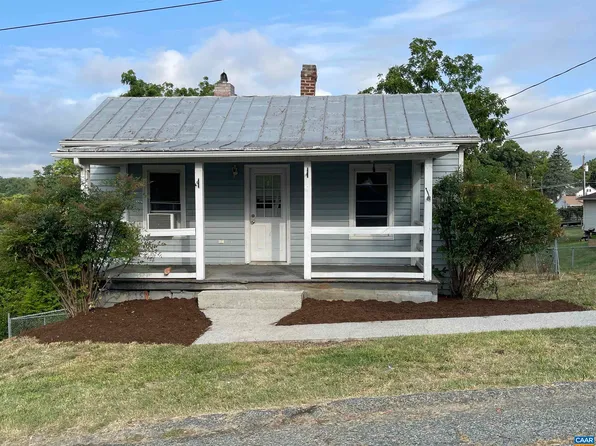 208 Myrtle St, Staunton, VA 24401