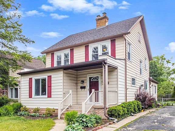 2nd image of 329 Wakewa Ave