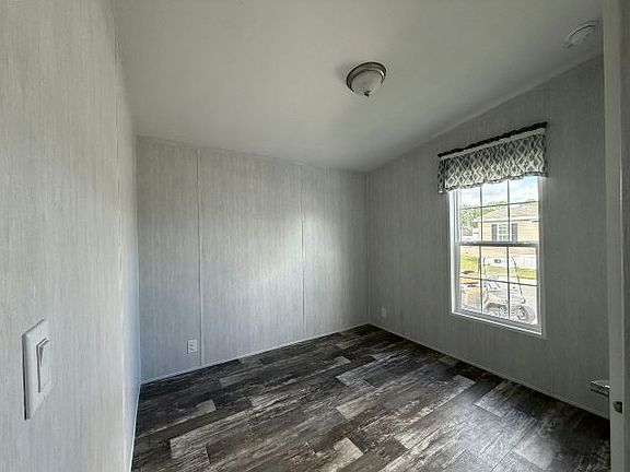 5th image of 2048 Bren Mar Ct #530