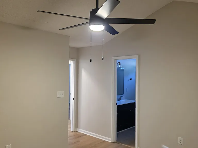 2419 Middleburg Dr — Photo 10