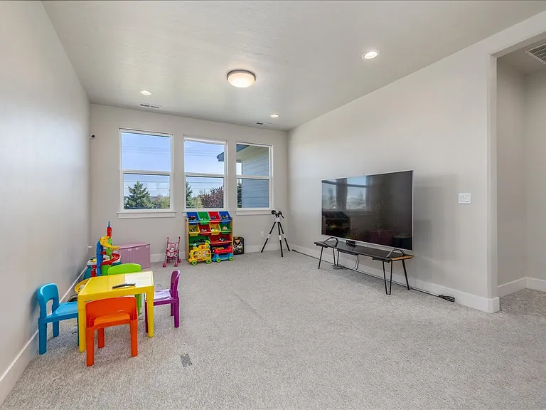 5562 S Zaivcla Ave — Photo 40