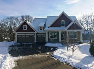 1272 76th St W, Inver Grove Heights, MN 55077