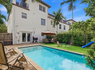 807 NW 1ST Avenue, Fort Lauderdale, FL 33311