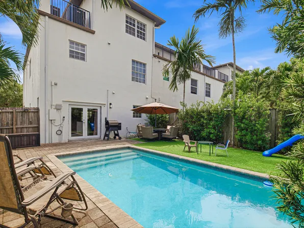 807 NW 1ST Avenue, Fort Lauderdale, FL 33311