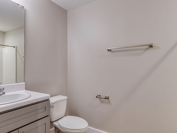 5th image of 136 Brookside Ln APT E